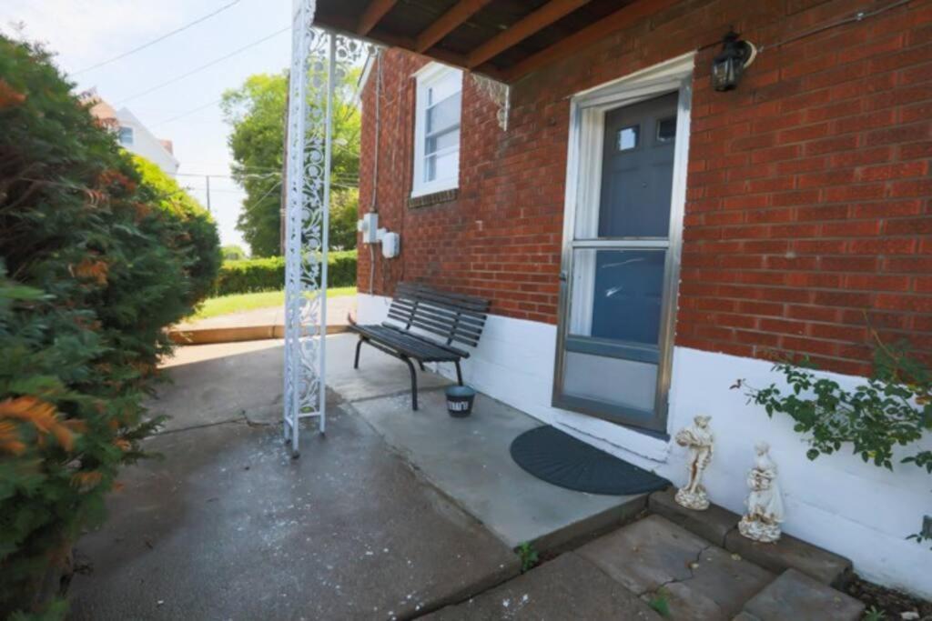 Holiday home Close To * Charming Xl Cape Cod * Airport *