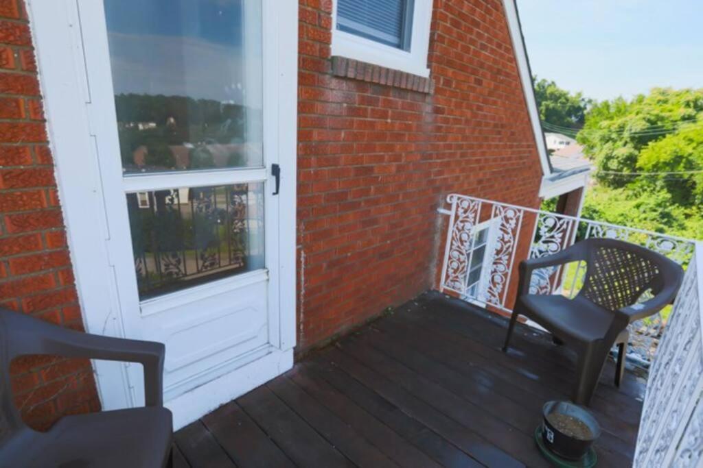 Holiday home Close To * Charming Xl Cape Cod * Airport *