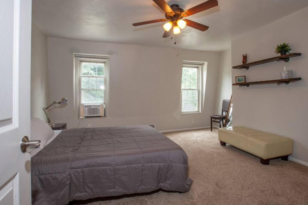 Great For Exploring * Stylish Loft Like Living Apartment *