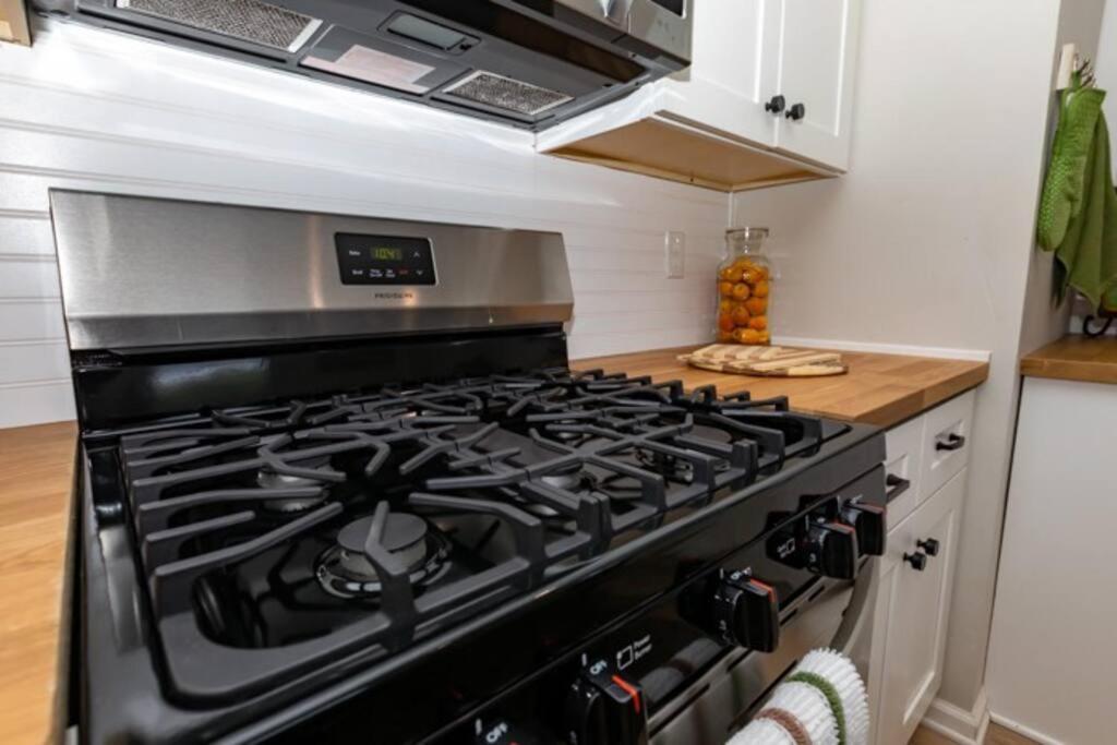 Holiday home Close To * Charming Xl Cape Cod * Airport