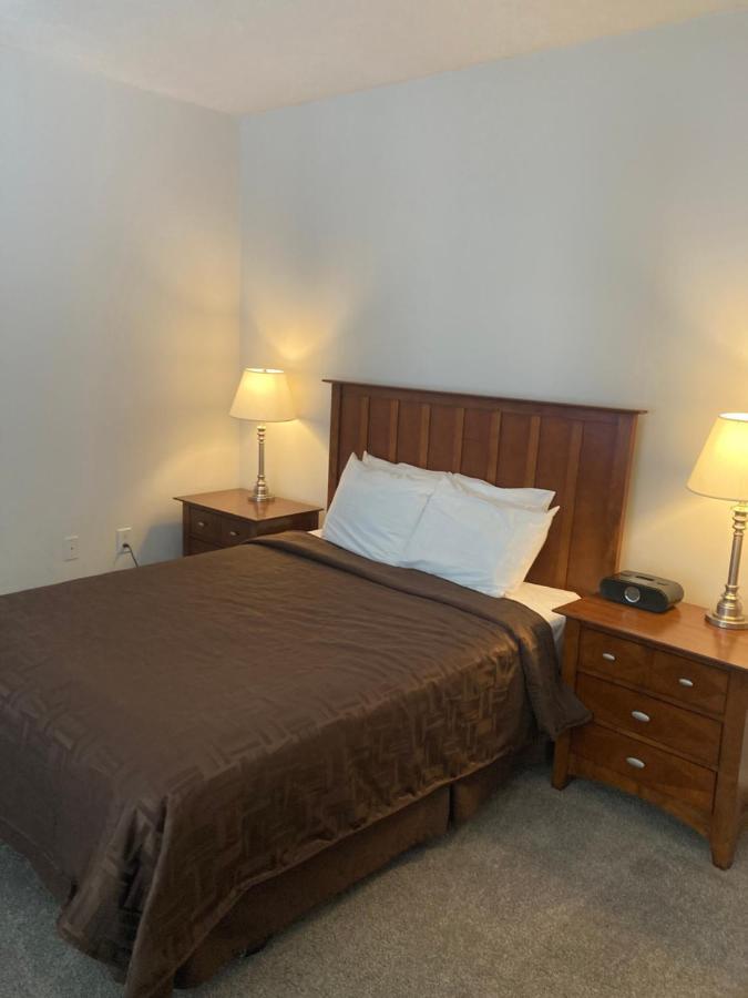 Apartment Street At Bracken House *