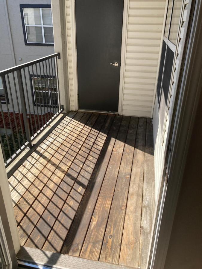 Apartment Street At Bracken House *