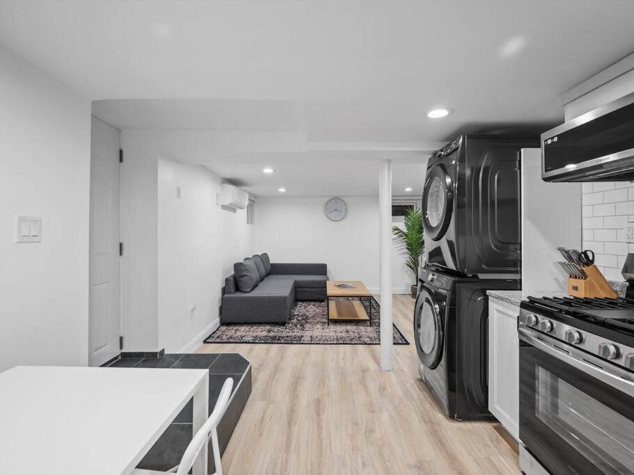 Shadyside, Pittsburgh, Modern And Quiet 1 Bedroom Unit1 With Free Parking Apartment Pittsburgh
