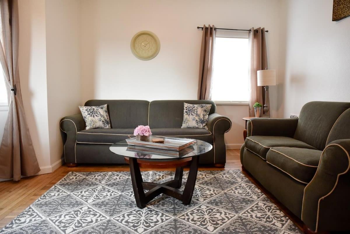 Cozy & Family Friendly Sleeps 6 * Pittsburgh