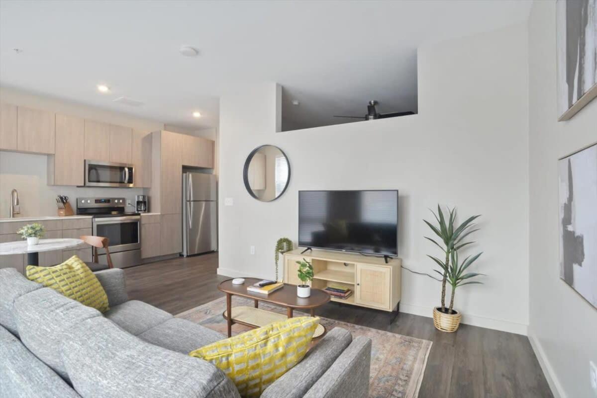 Apartment Cozysuites Modern 1br, Lawrenceville