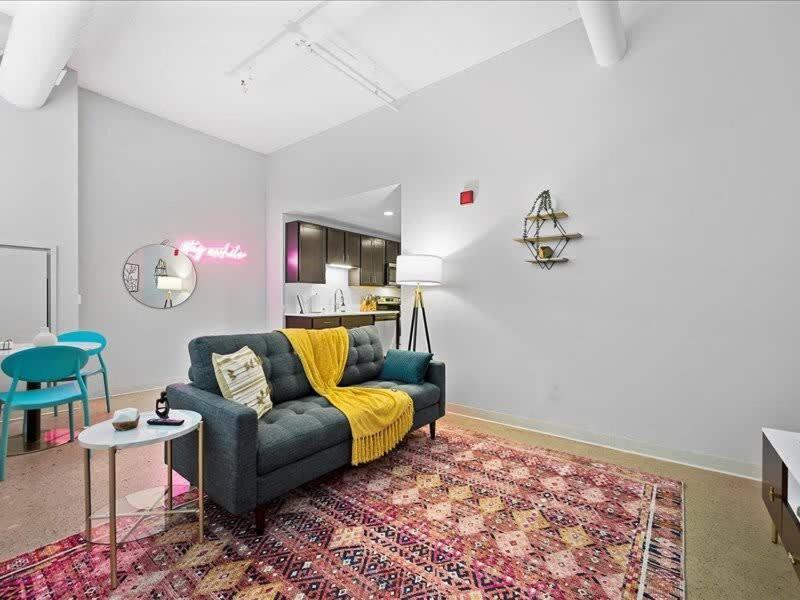 Apartment Cozysuites Historic 1br, Downtown