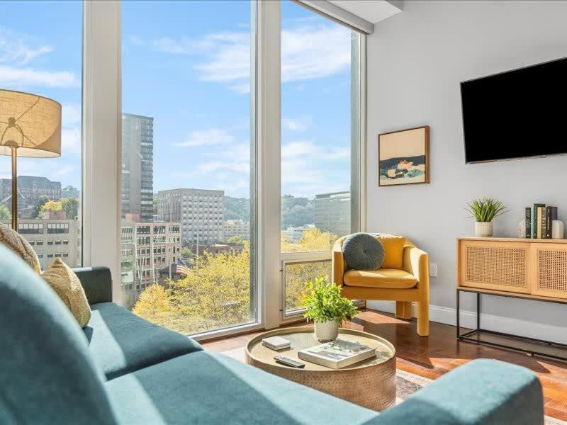 Cozysuites Modern 1br, Ppg Paints Arena, Pitts Apartment