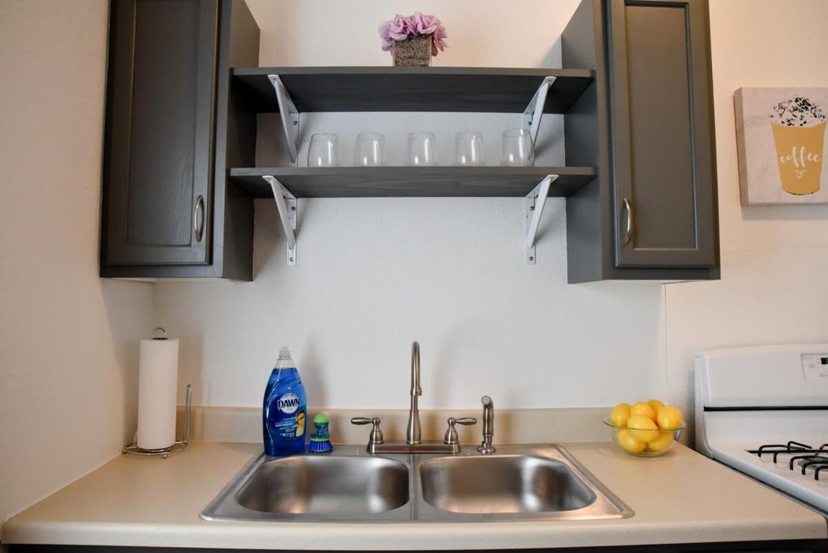 Cozy & Family Friendly Sleeps 6 Pittsburgh