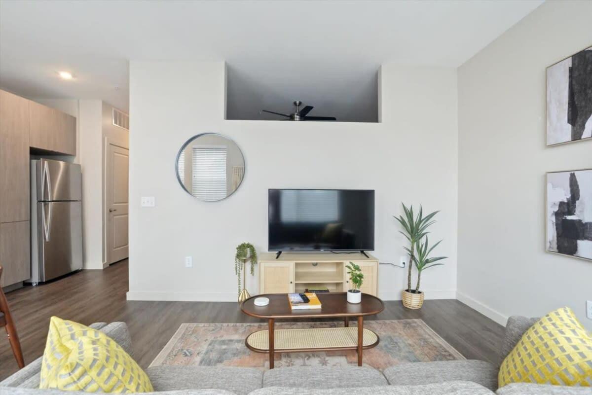 Cozysuites Modern 1br, Lawrenceville Pittsburgh