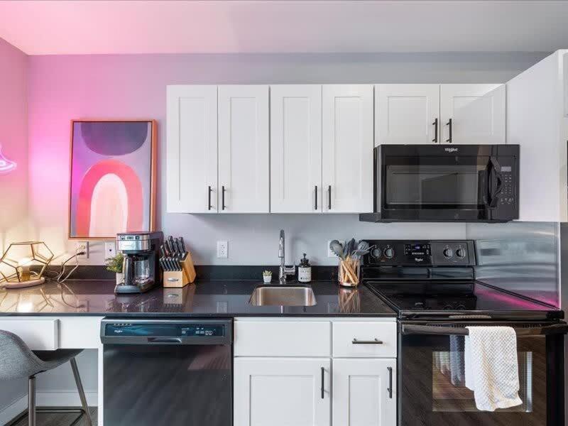 Apartment Cozysuites Trendy Sdo, Lawrenceville Pittsburgh