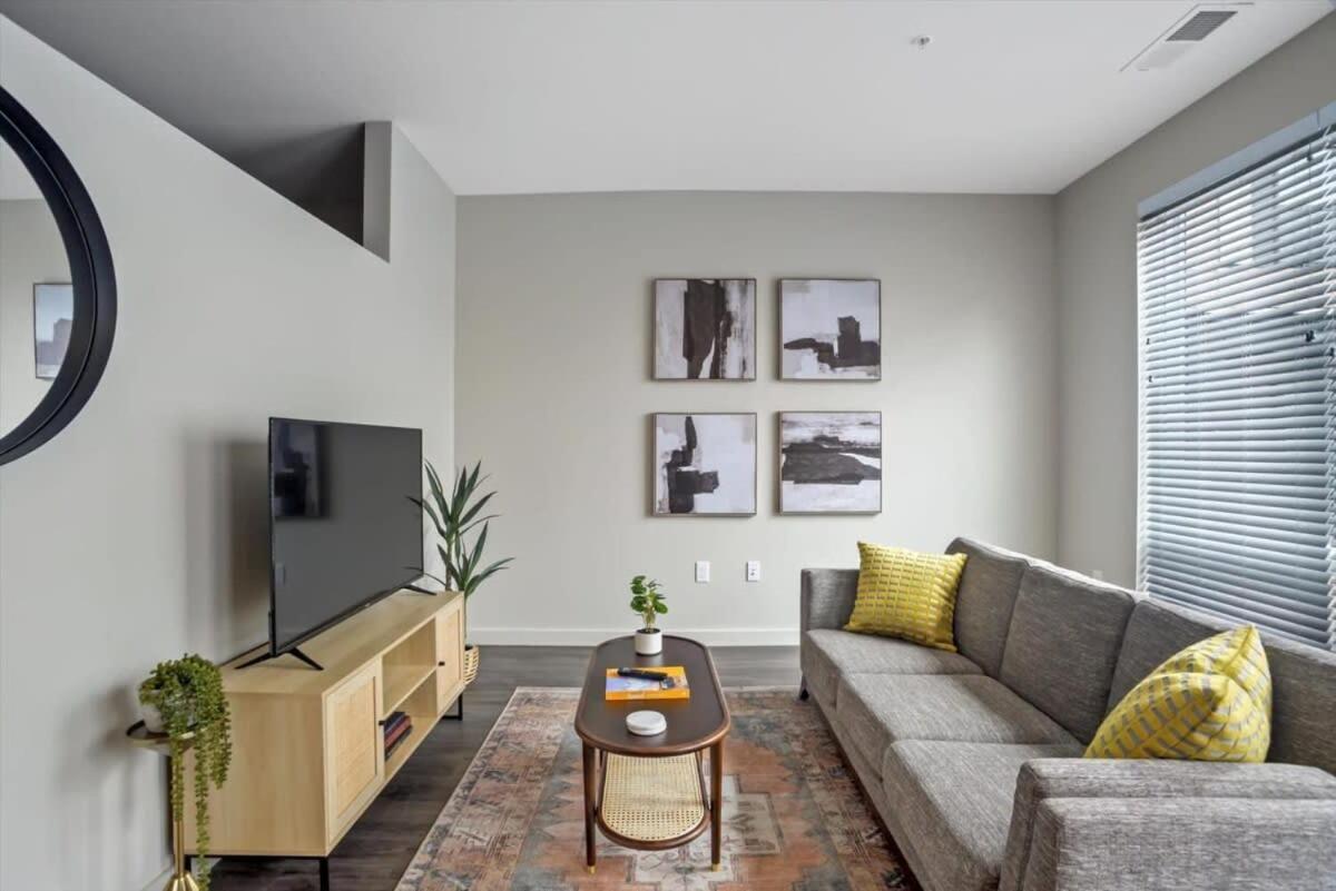 Cozysuites Modern 1br, Lawrenceville Apartment Pittsburgh