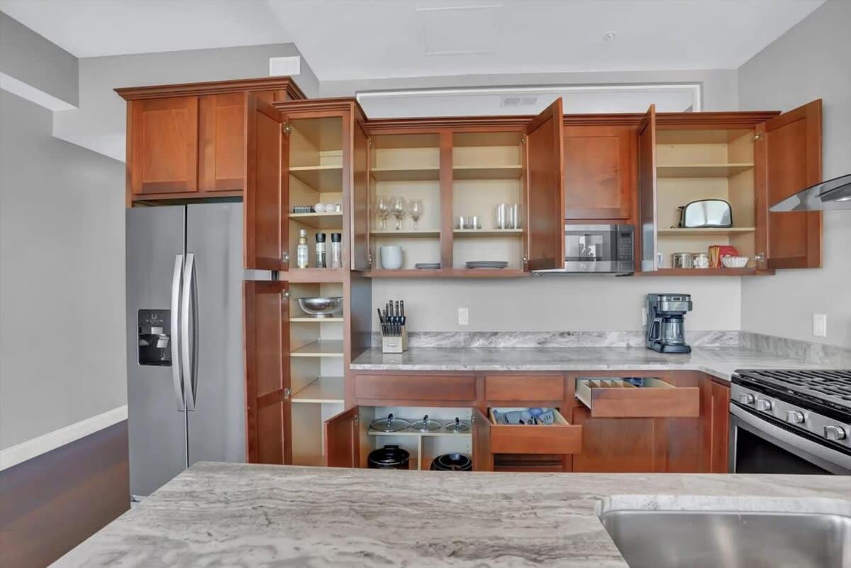 Cozysuites Posh 1br, Ppg Paints Arena, Pitts Apartment *