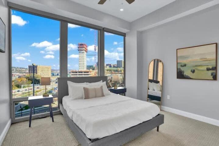 Two Posh Cozysuites, Ppg Paints Arena, Pitts Pittsburgh