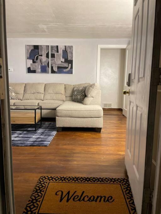 Cozy 4 Bd House In Pitt * Pittsburgh