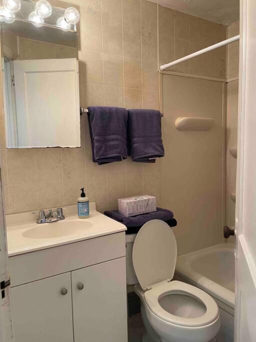 Cozy 4 Bd House In Pitt Holiday home