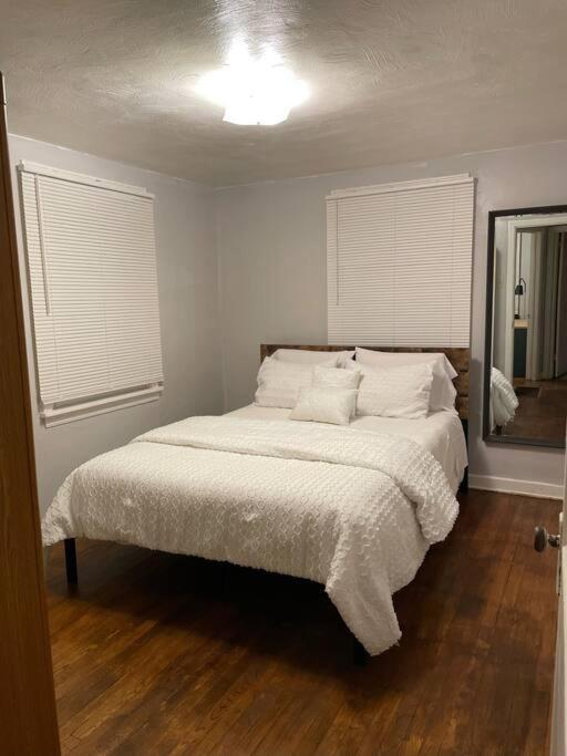 Cozy 4 Bd House In Pitt Pittsburgh
