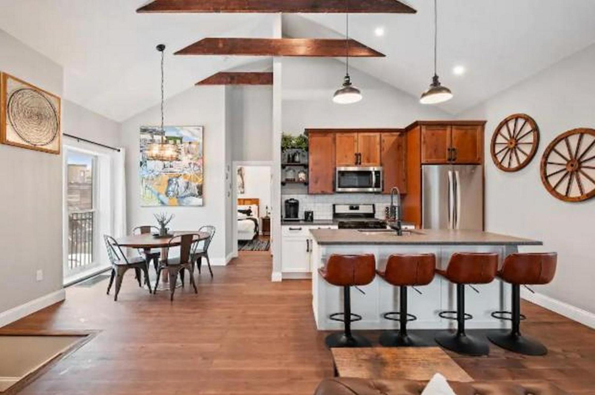 Holiday home Adorable Reymer Carriage Repair Loft! Pittsburgh