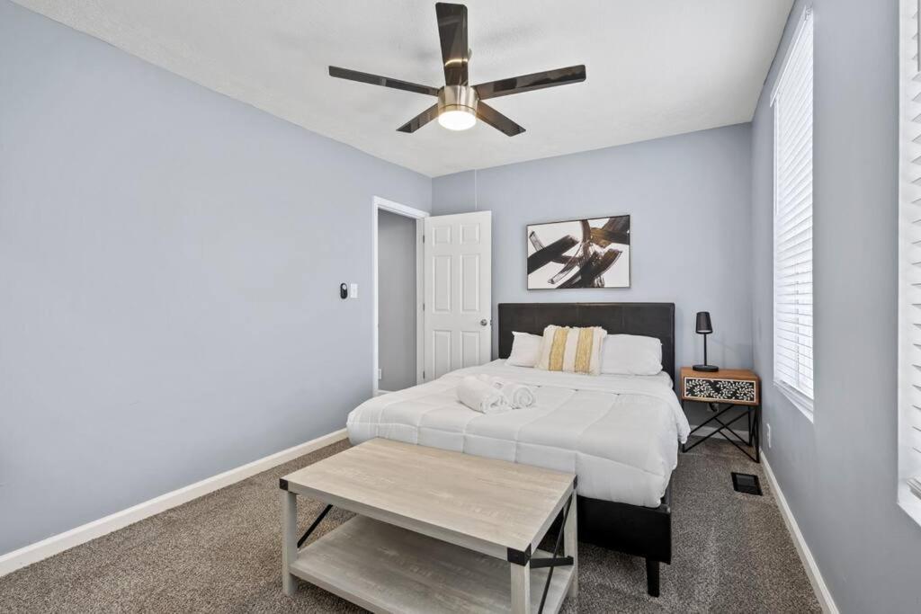 3br Charming With Fireplace Holiday home *