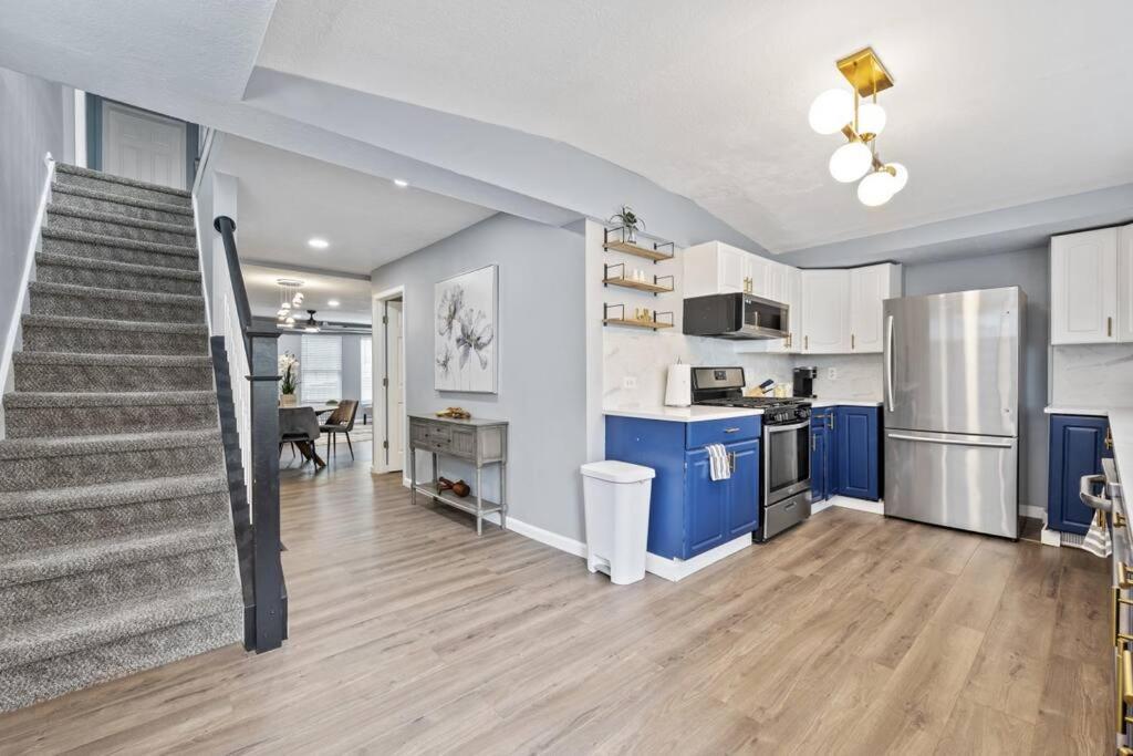 3br Charming With Fireplace Holiday home