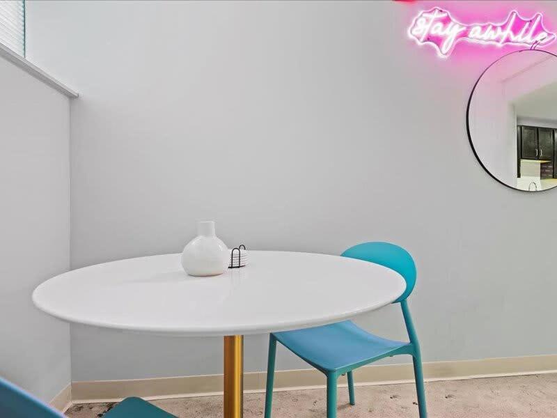 Cozysuites Roomy 1br, Downtown * Pittsburgh