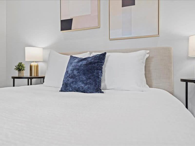 Cozysuites Modern 1br, Ppg Paints Arena, Pitts Pittsburgh