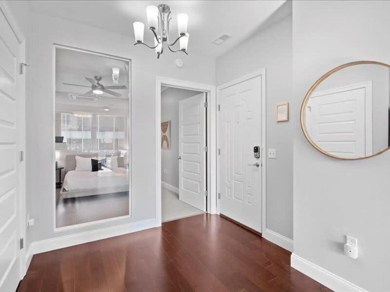 Apartment Cozysuites Modern 1br, Ppg Paints Arena, Pitts Pittsburgh