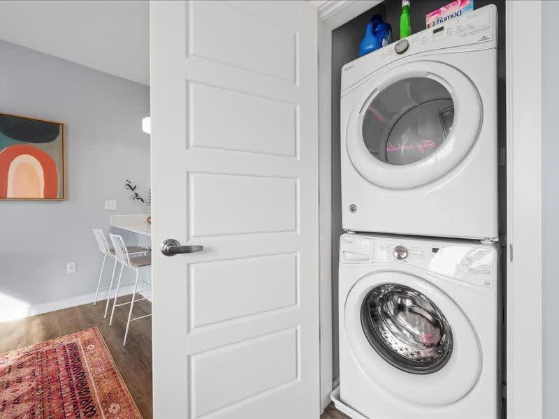 Apartment Cozysuites Lavish Sdo Lawrenceville Pittsburgh