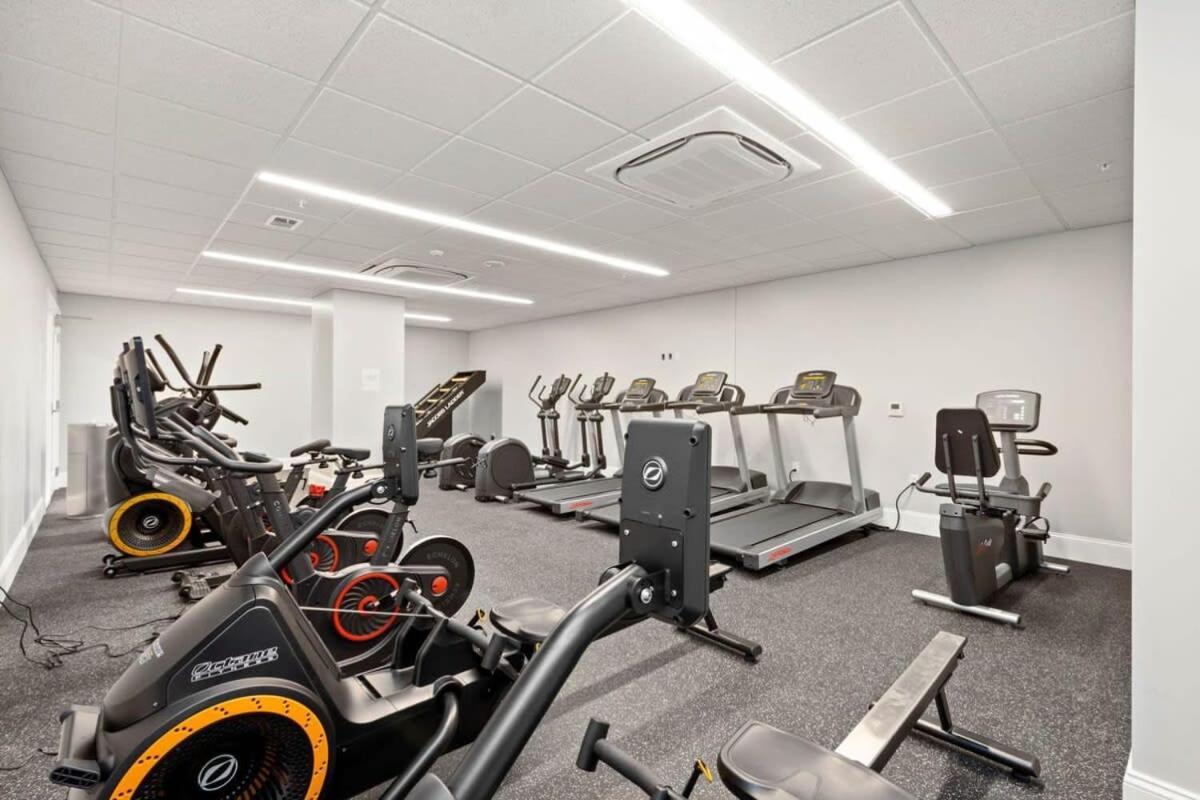 Cozysuites Modern 1br, Ppg Paints Arena, Pitts *