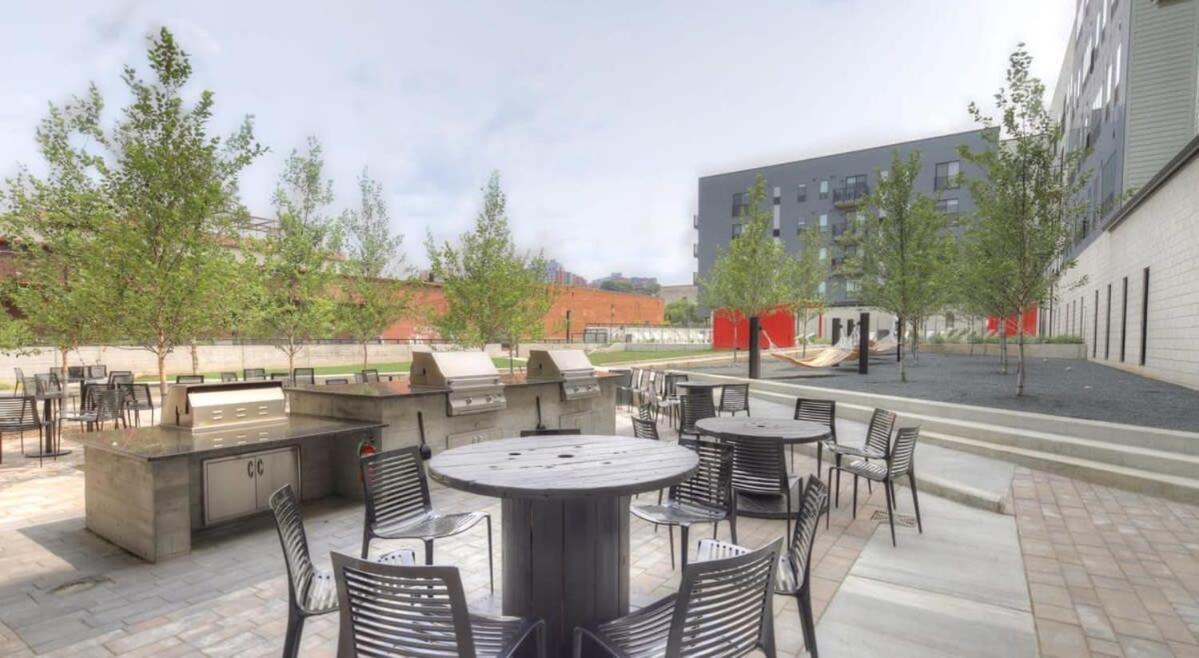 Apartment Cozysuites Lavish Sdo Lawrenceville
