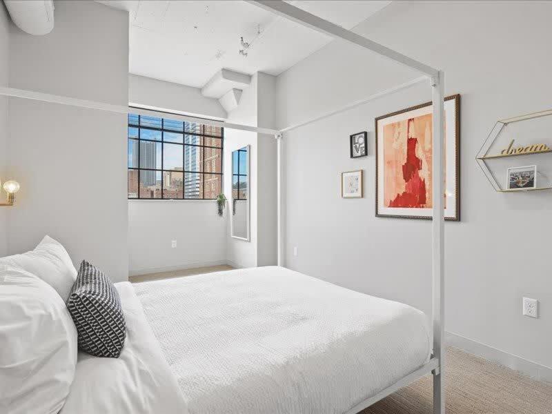 Cozysuites Modern 2br, Downtown