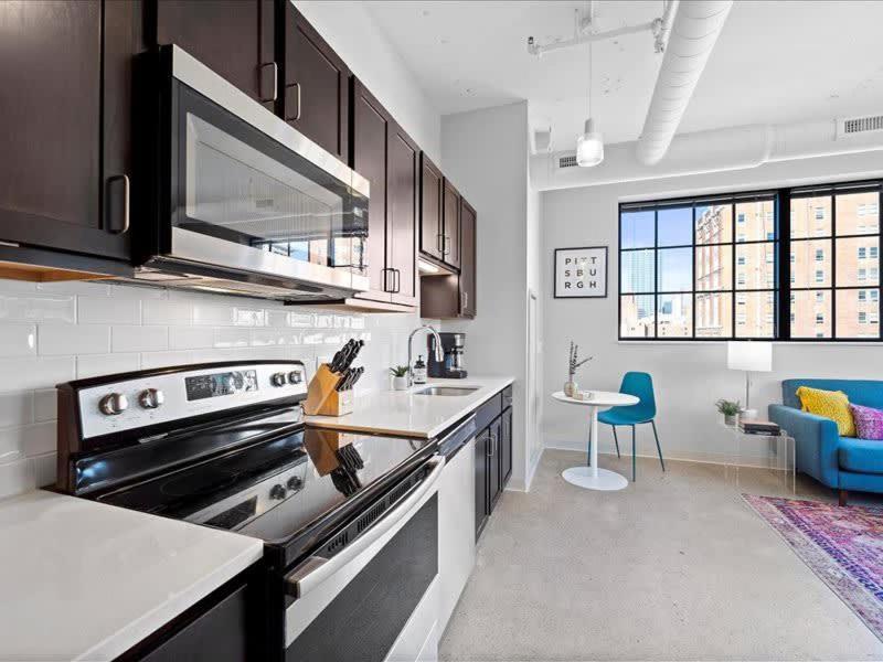 Cozysuites Modern 1br, Downtown *