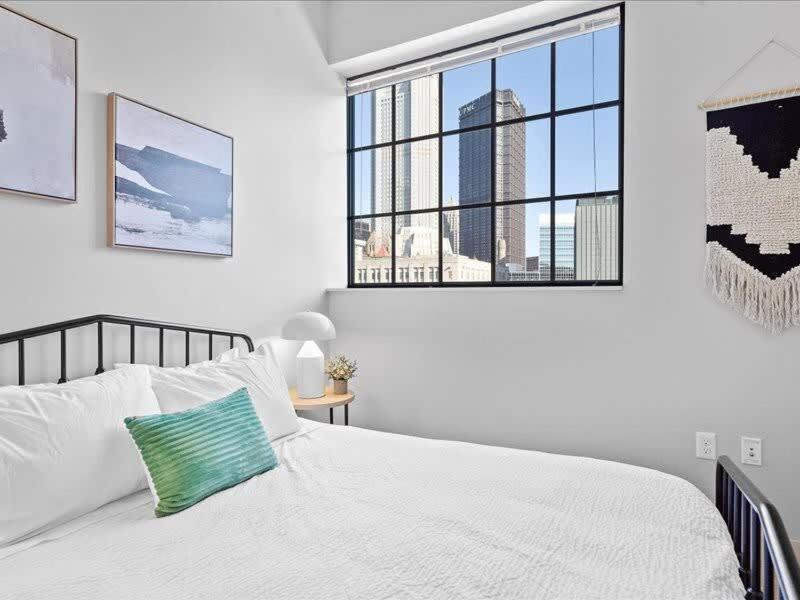 Cozysuites Modern 1br, Downtown Pittsburgh