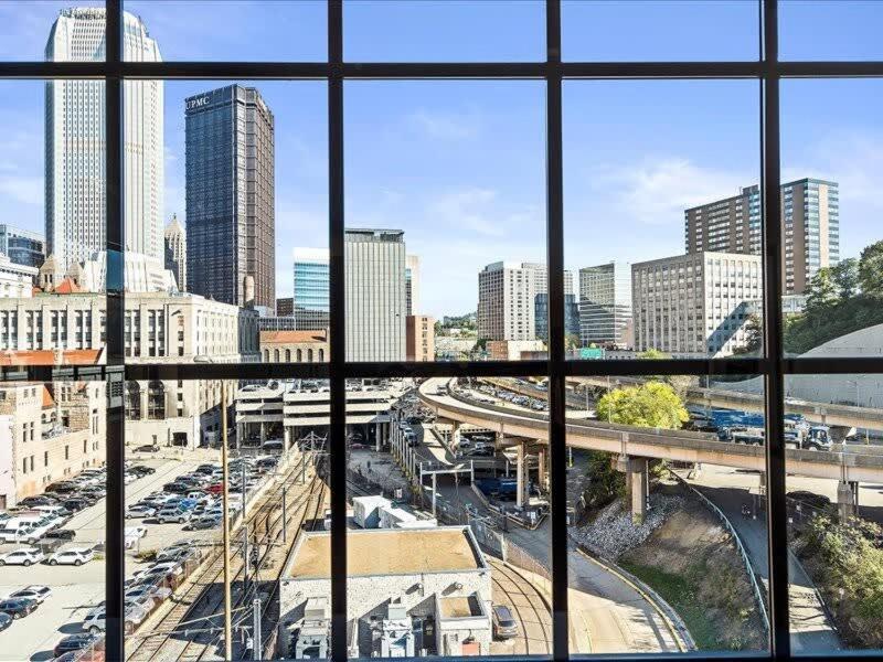 Cozysuites Modern 1br, Downtown Pittsburgh