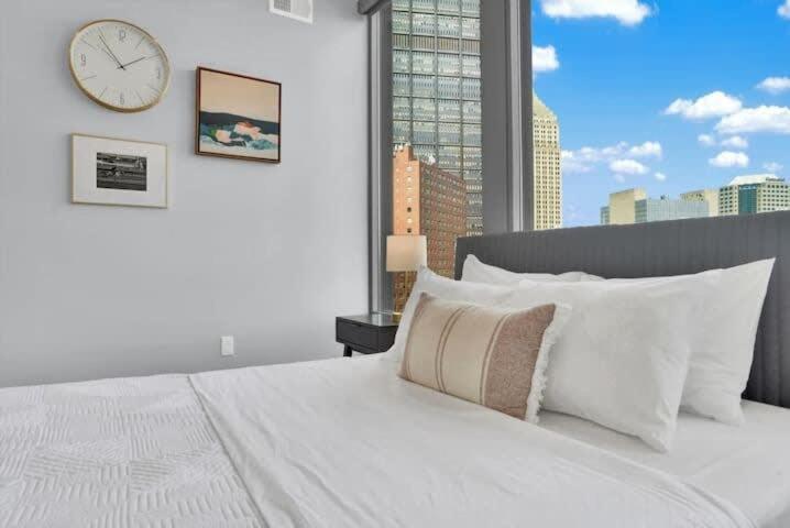 Two Posh Cozysuites, Ppg Paints Arena, Pitts * Pittsburgh