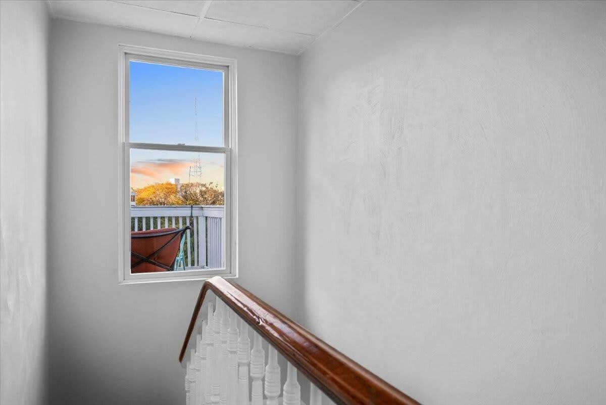 Apartment Skyline Serenity Retreat