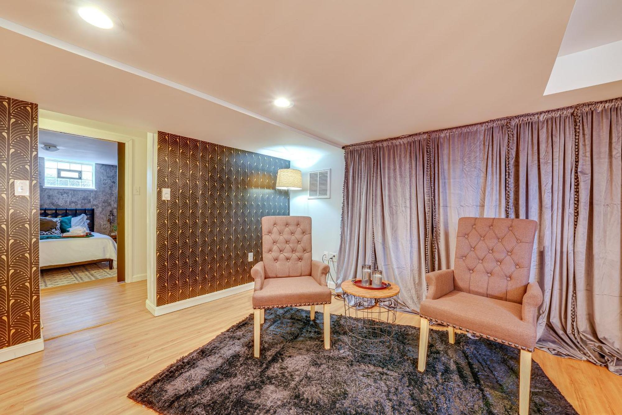 Apartment Couples Retreat About 2 Mi To Downtown! Pittsburgh
