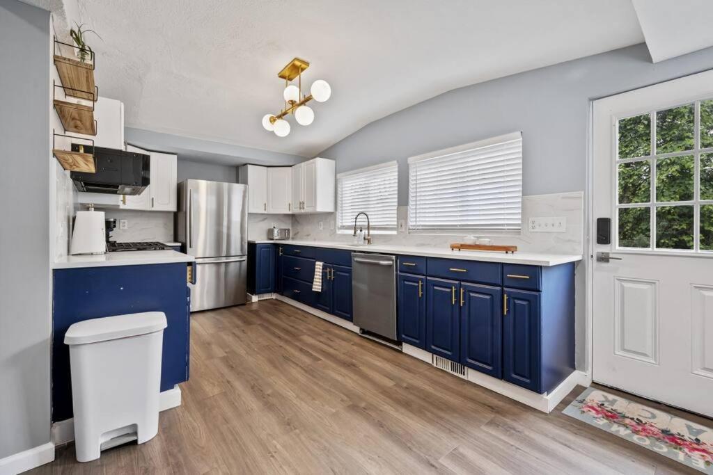 3br Charming With Fireplace Holiday home *