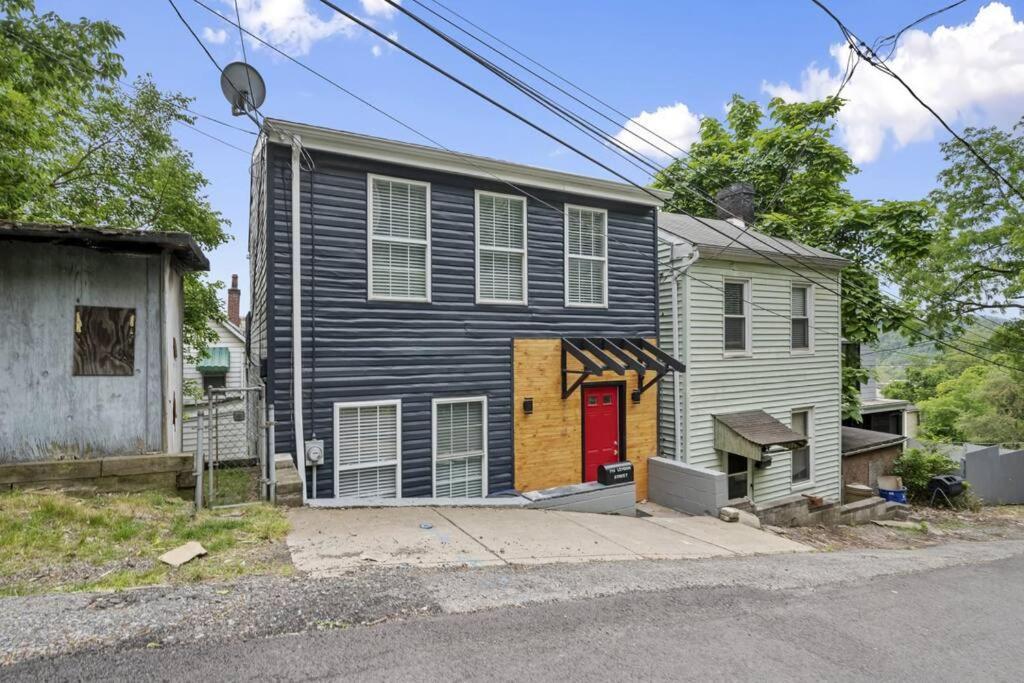 3br Charming With Fireplace Holiday home