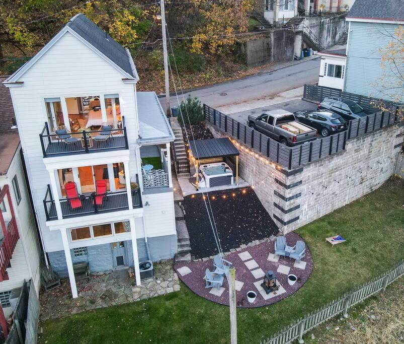 View Sanctuary With Hot Tub Holiday home *