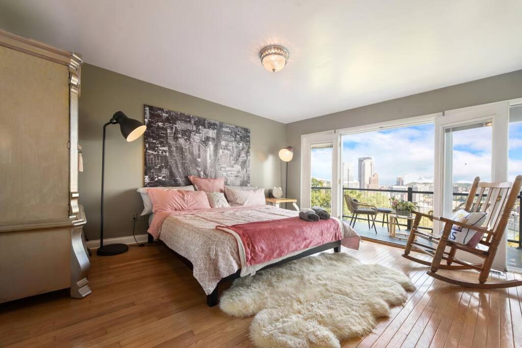 View Sanctuary With Hot Tub Holiday home Pittsburgh
