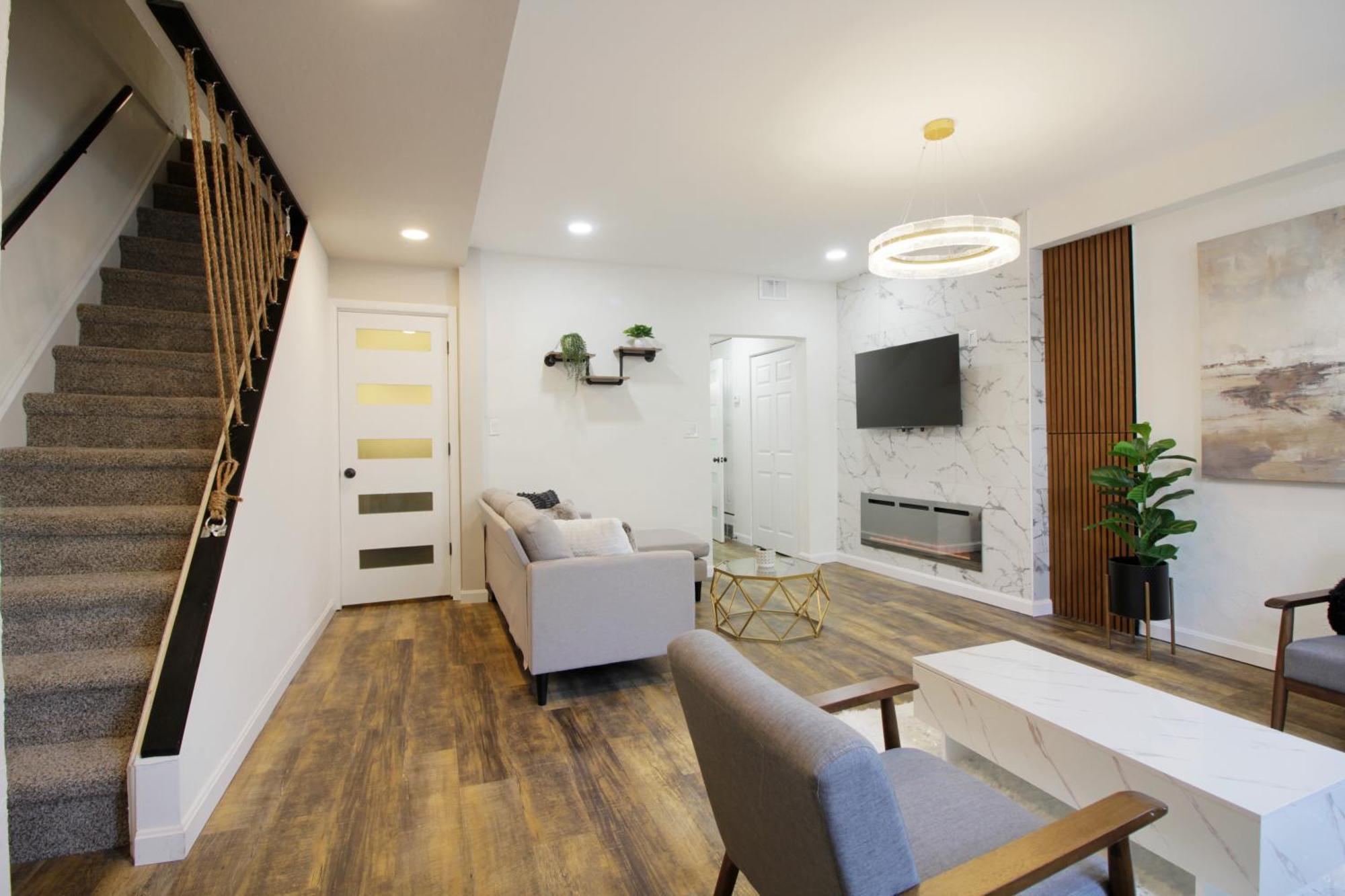 Butler House Penthouse 3br Fireplace *