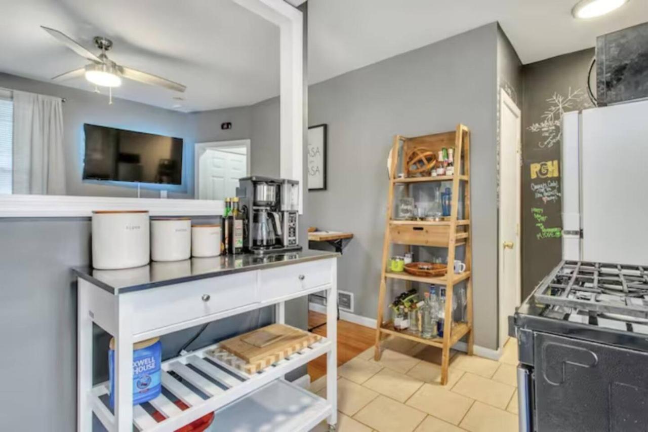 Near Arsenal Park L Street Parking Apartment *