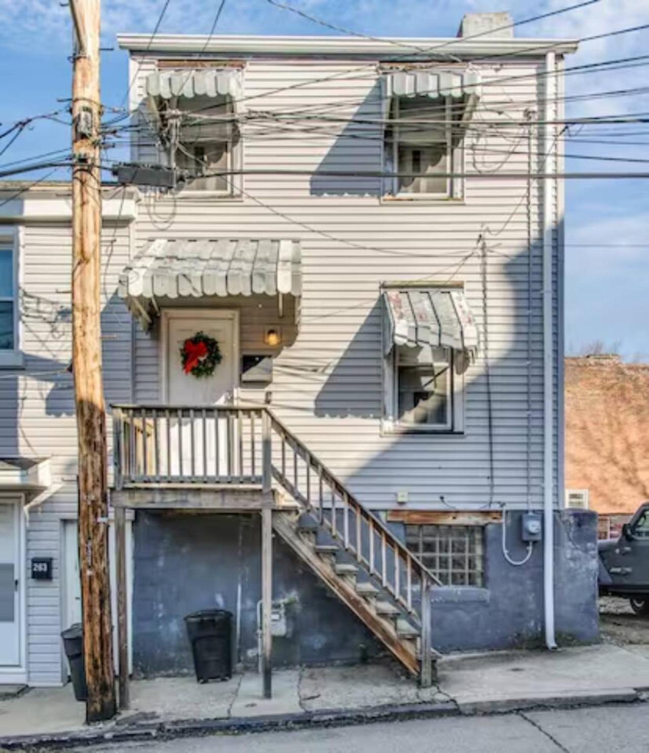 Near Arsenal Park L Street Parking Apartment *