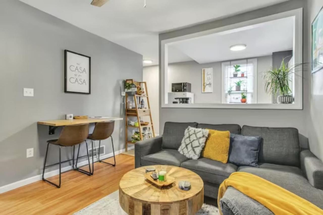 Apartment Near Arsenal Park L Street Parking