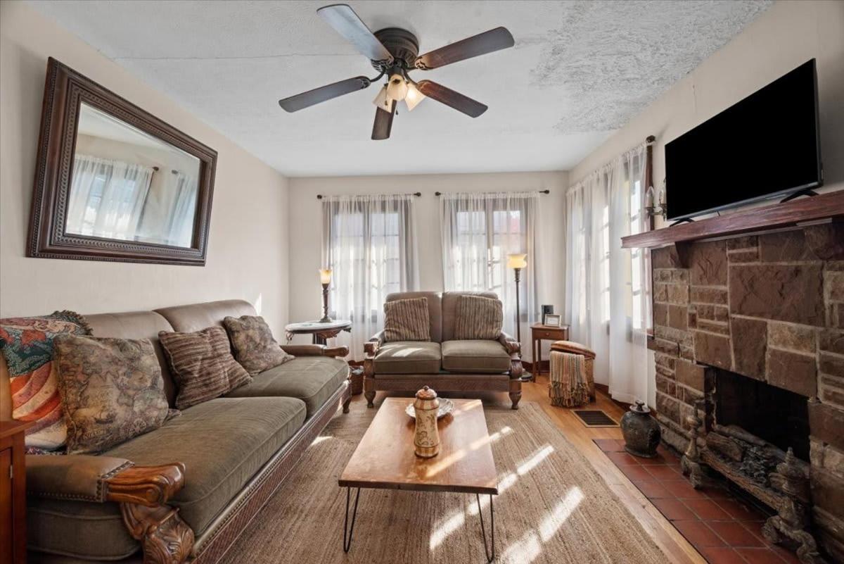 Light-bright With Craftsman Character And Views * Pittsburgh