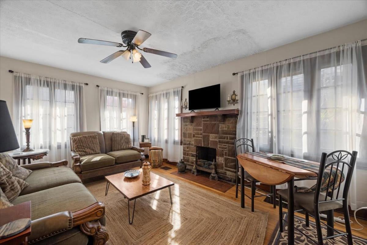 Light-bright With Craftsman Character And Views Pittsburgh