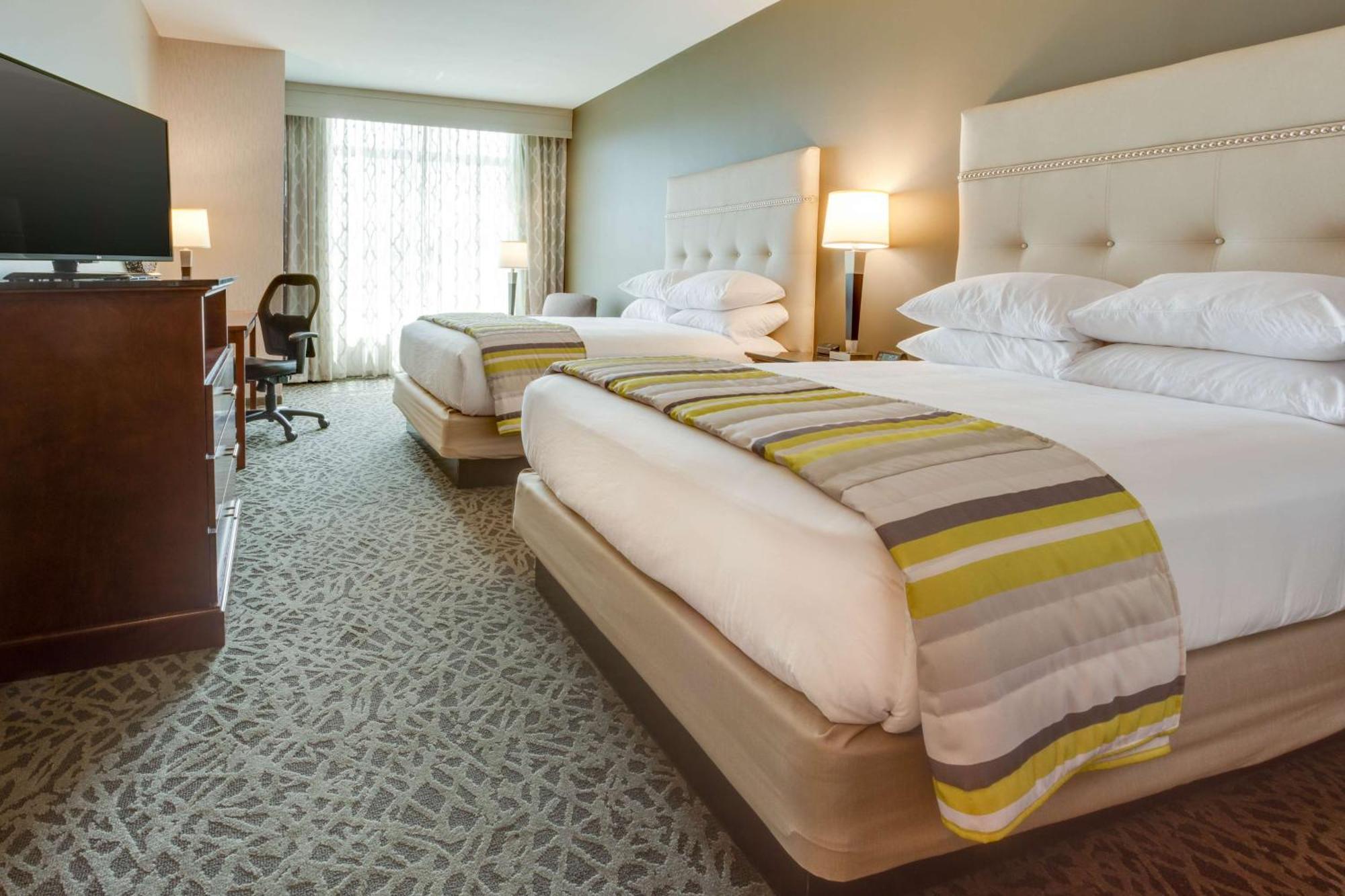 Drury & Airport Settlers Ridge Hotel Pittsburgh