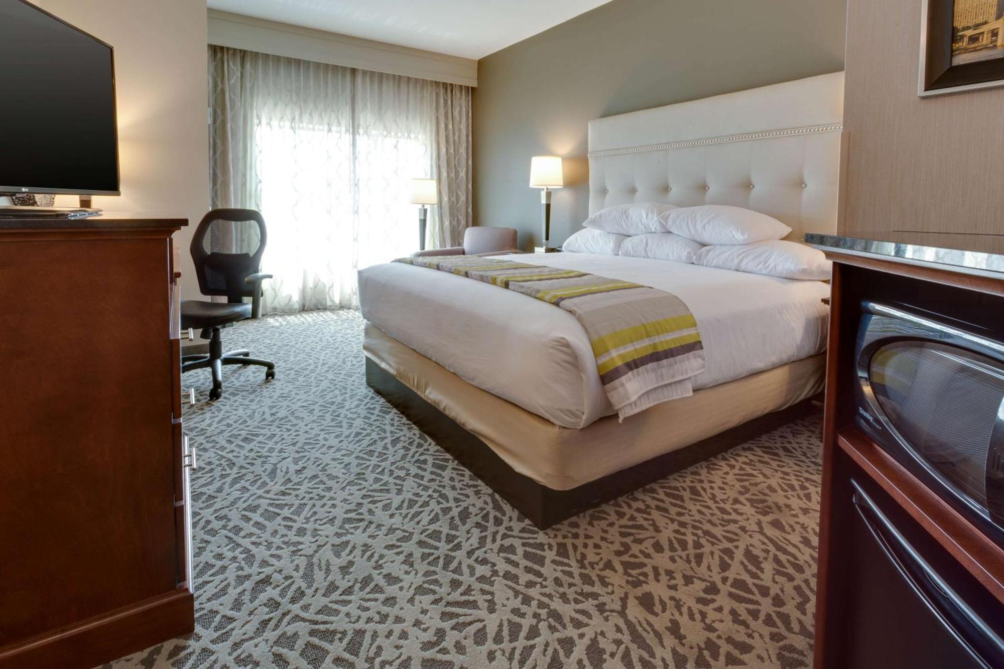 Drury & Airport Settlers Ridge 3*