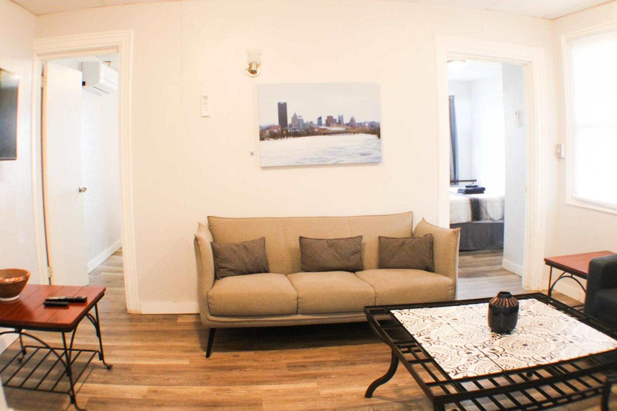 Apartment 2br - Parking - 5 Min To North Shore!