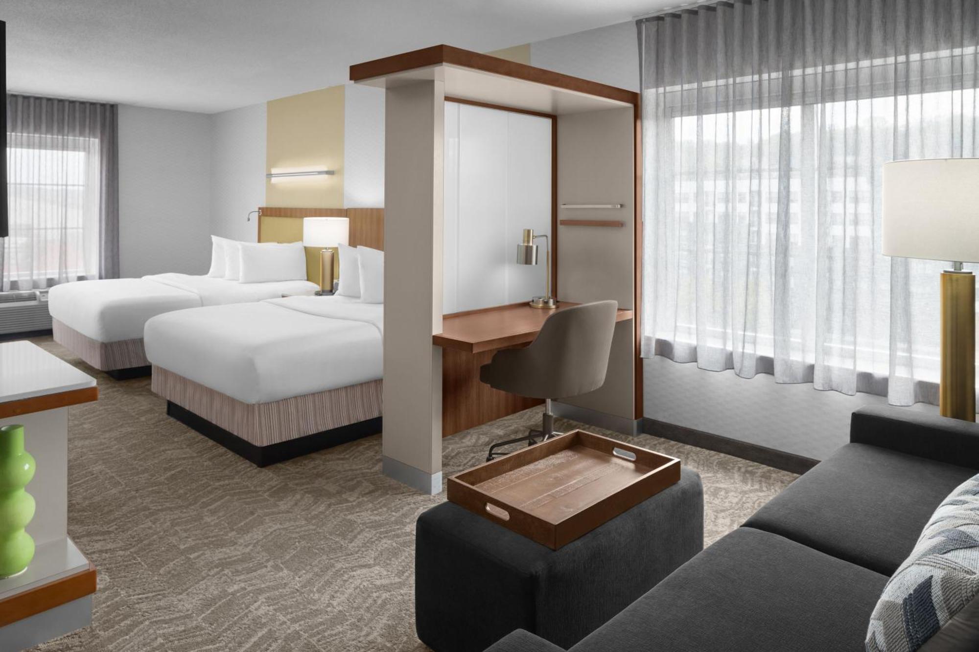 Springhill Southside Works Hotel 3*